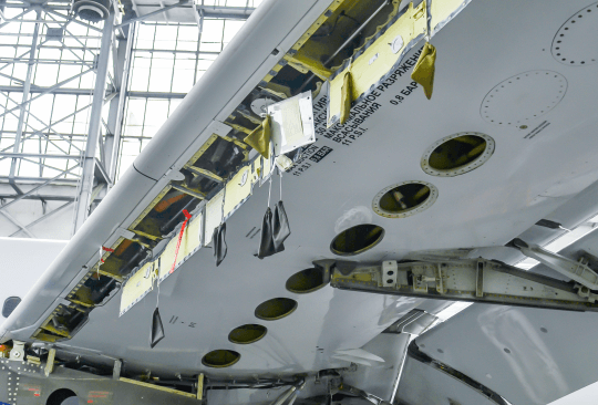 S7 Technics’ specialists perform a complex set of B737NG tank inspections